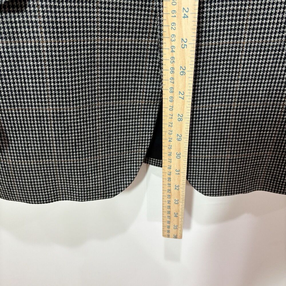 Jos A Bank Houndstooth Silk Wool Gray Blazer Men 42R Sport Coat Old Money Career - Picture 11 of 11